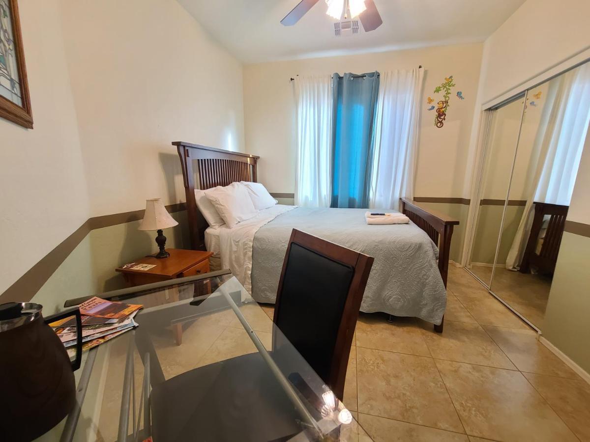 Phoenix Home Near Freeways And Airport エクステリア 写真